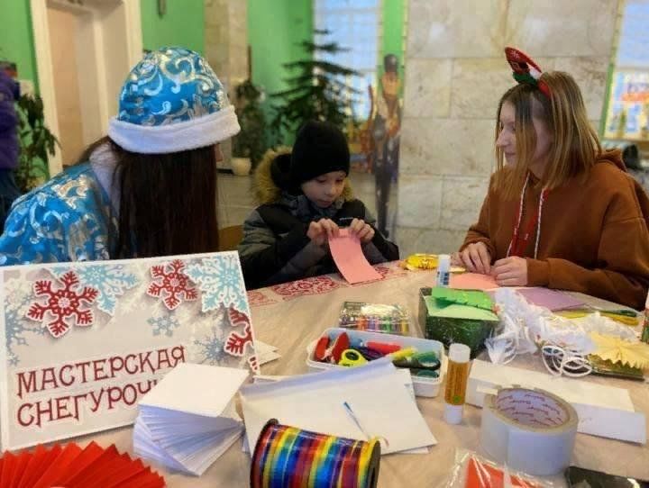 новогодние представления для детей в туле 2023. елка в туле 2022. новогоднее приключение в автобусе дедморобус. тульская новогодняя елка 2022. новогодние представления для детей в туле 2023.