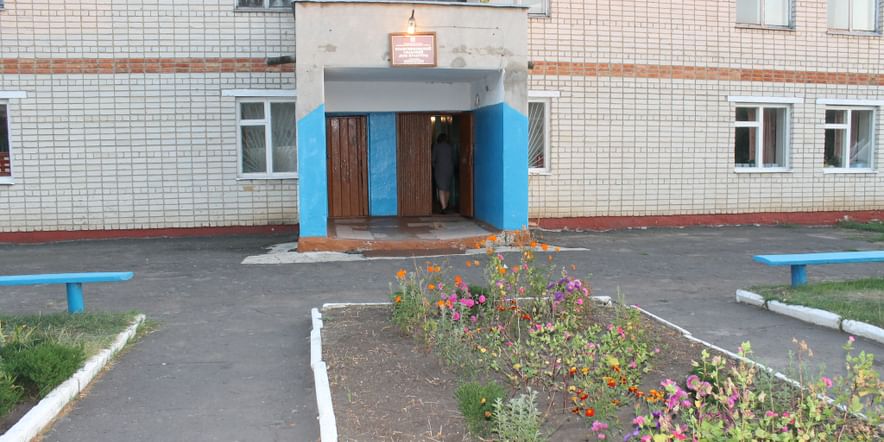 Основное изображение для учреждения Колесниковский сельский дом культуры