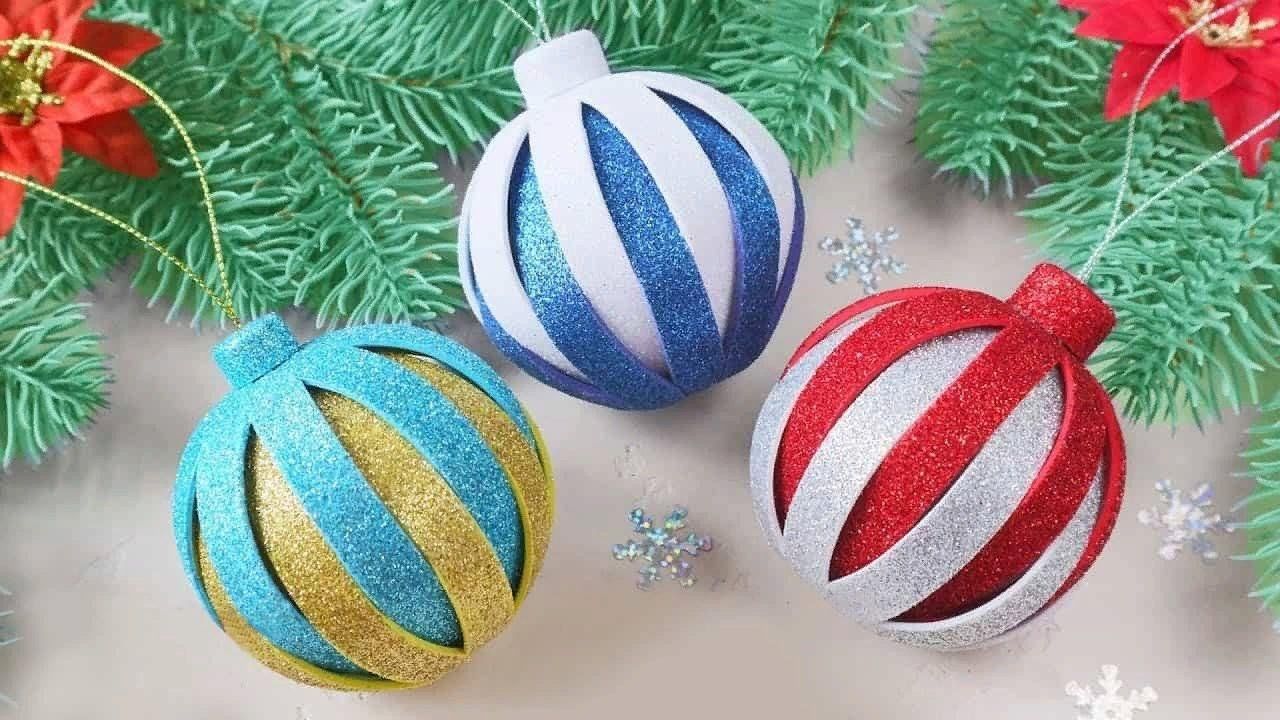 Новогодние игрушки из глитерного фоамирана