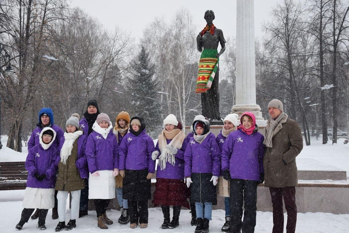 7 мая 2024 томск. Памятник Татьяне Томск.