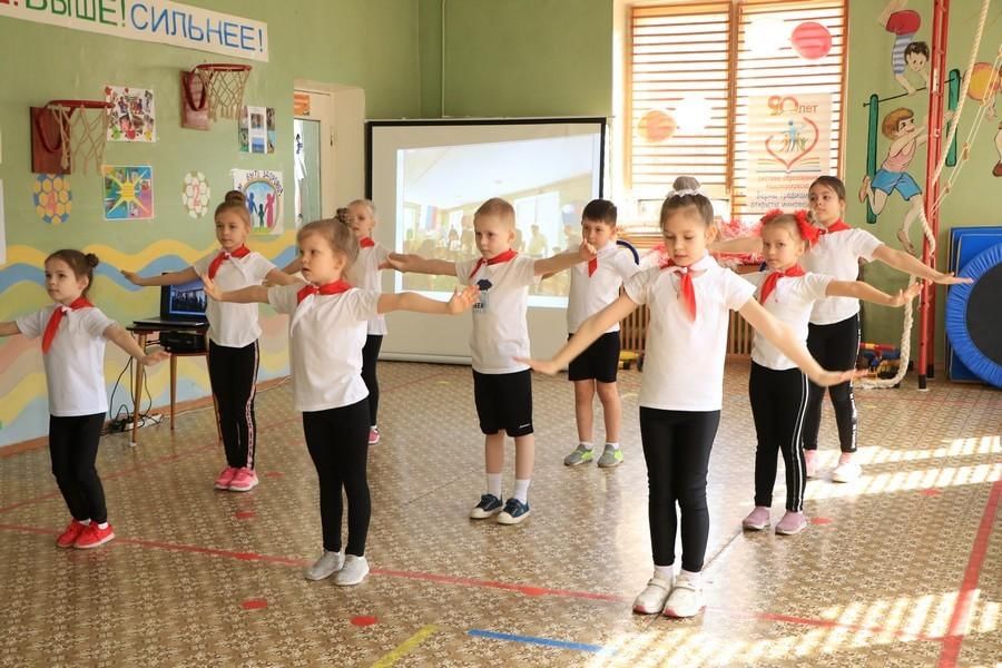 П вперед. Спортивный день здоровья к Пасхе. Детский сад 15 Новомосковск. Один день из жизни садика. День здоровья в детском саду №1 город Новомосковск в контакте.