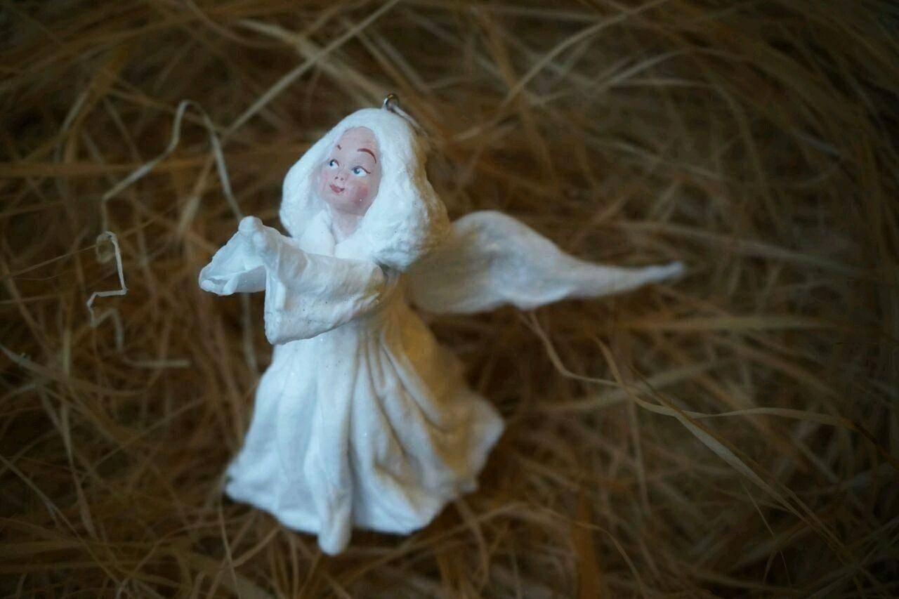 Кукла из ваты мастер. Рождественский ангел из ваты. Ватная игрушка ангел. Игрушка из ваты ангел. Игрушки из ваты Ангелочек.