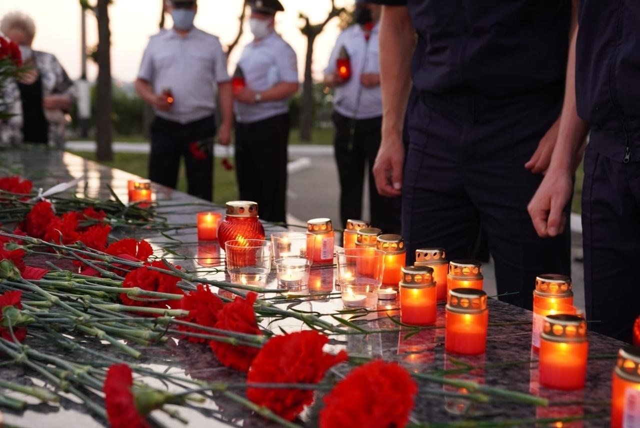 Фото к акции свеча памяти