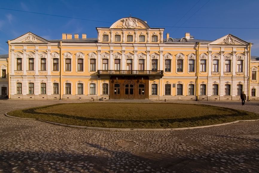 Дворец шереметьевых в санкт петербурге. Шереметевский дворец («фонтанный дом»). Дворец Шереметов на Фонтанке в Петербурге. Чевакинский дворец Шереметьева на Фонтанке. Шереметьевский дворец СПБ Архитектор.