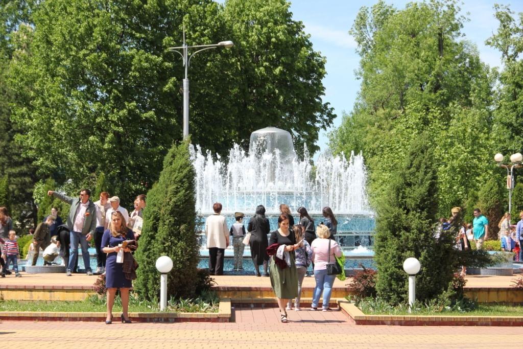 Городской парк майкоп фото Городской парк культуры и отдыха г. Майкопа - Майкоп, ул. Пушкина, д. 181. Подро