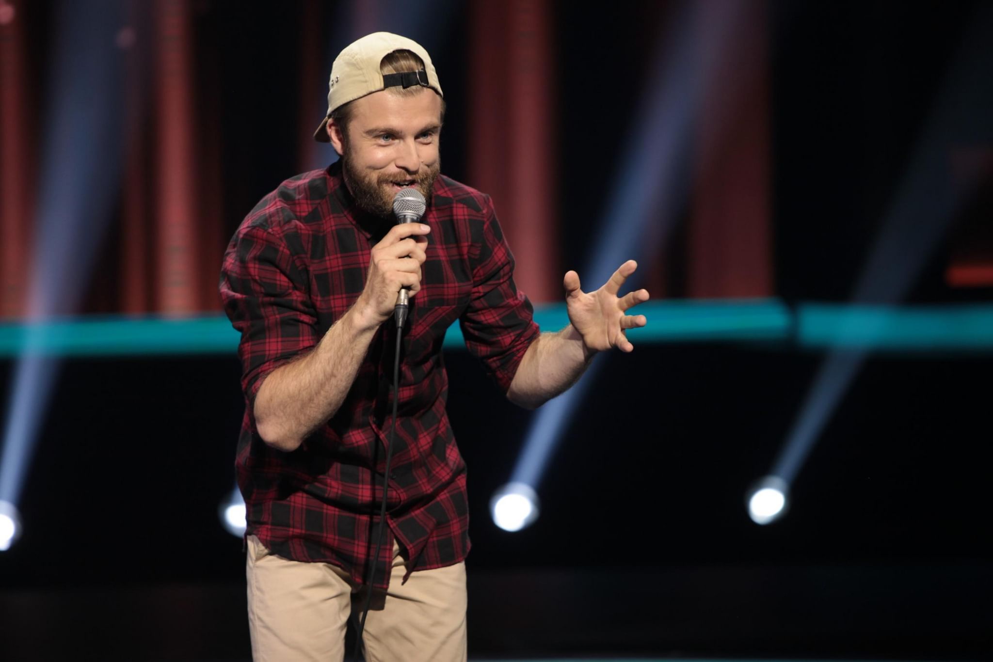 Слава романенко открытый микрофон. Майло эдвардс stand. Слава романенко открытый микрофон. Открытый микрофон комики. Нижегородский стендап комик.