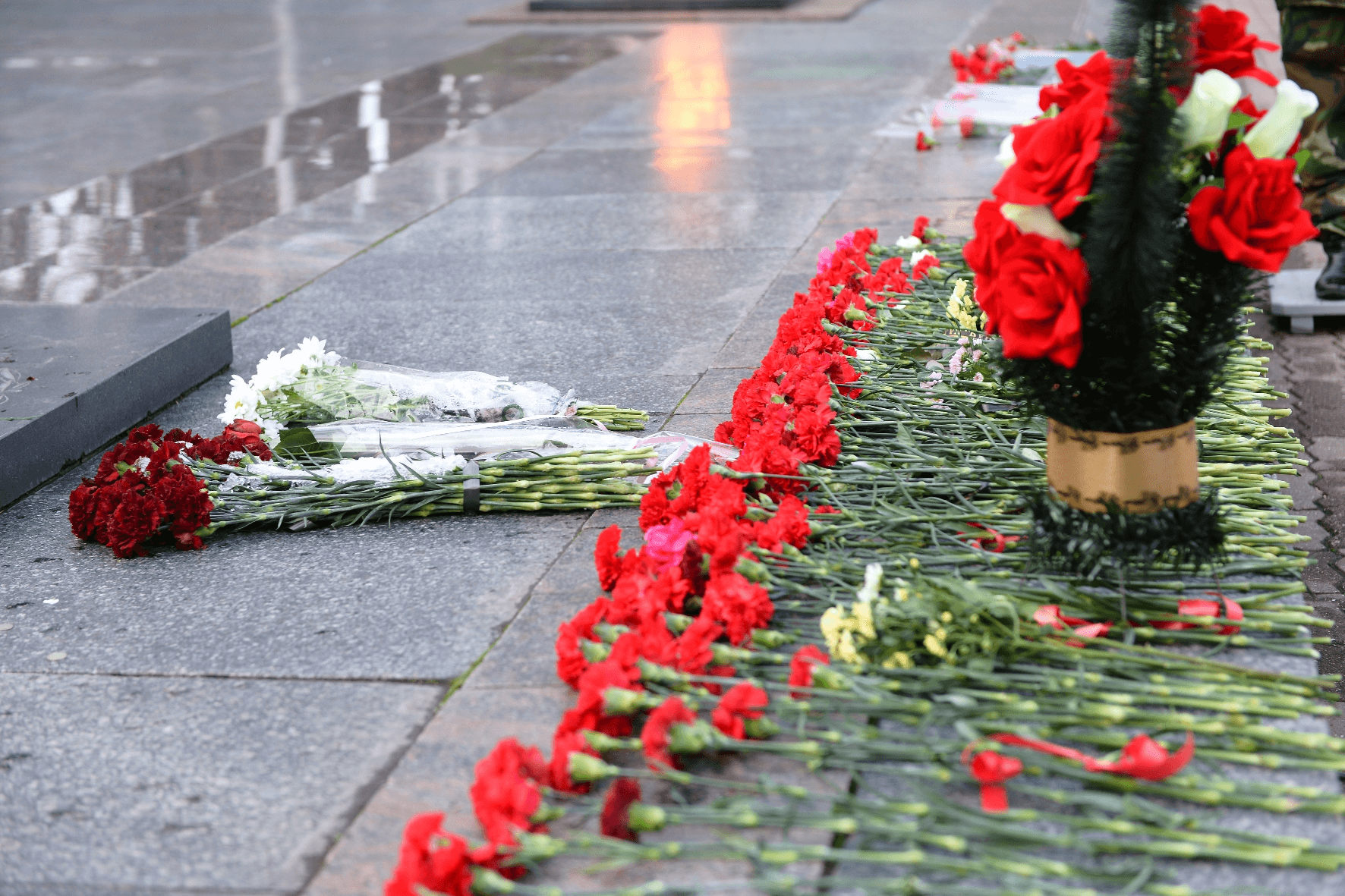 День неизвестного солдата дата. День неизвестного солдата. Памяти неизвестного солдата. Память неизвестному солдату. Неизвестный солдат день памяти.