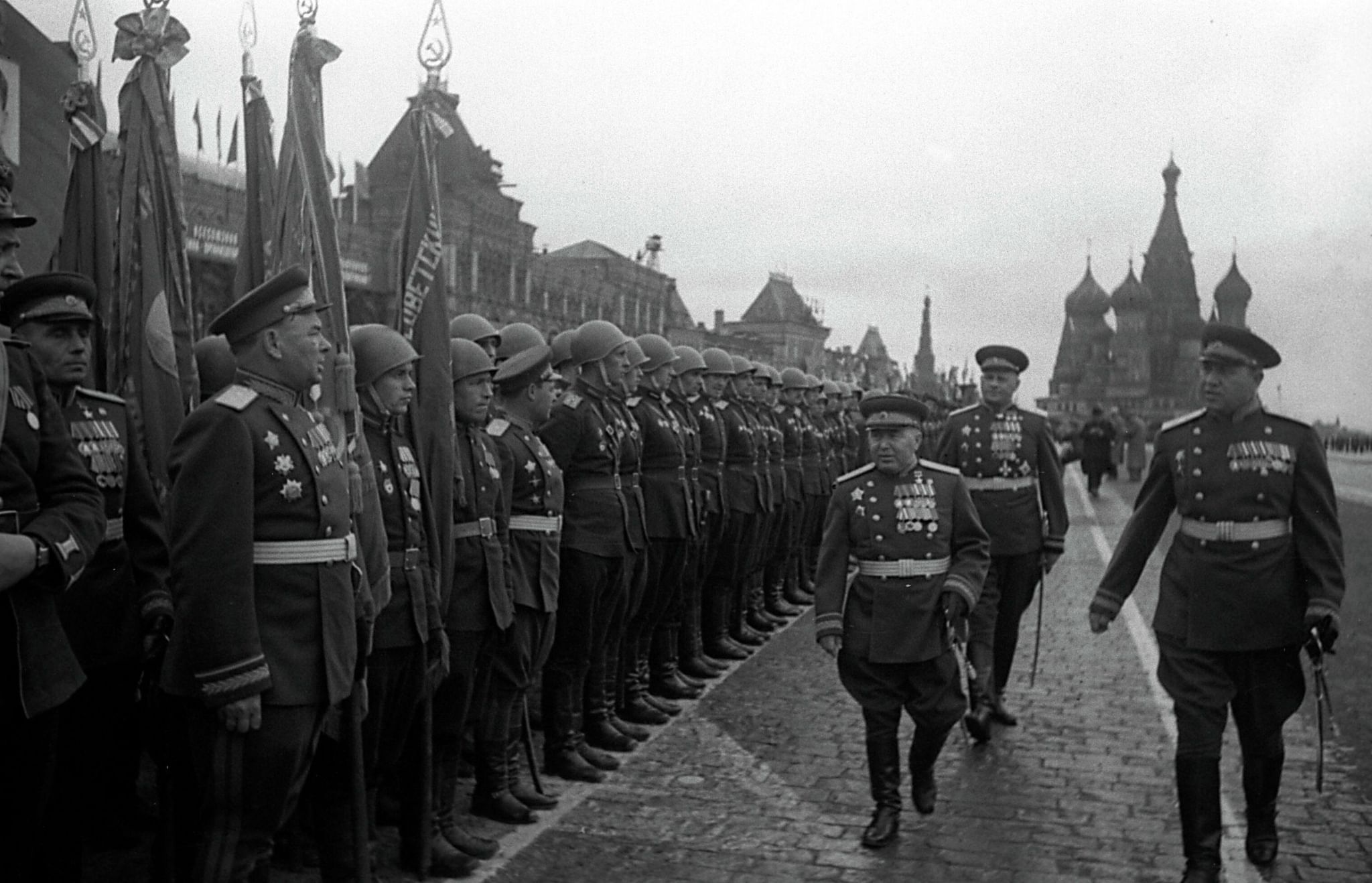 Парад май 1945