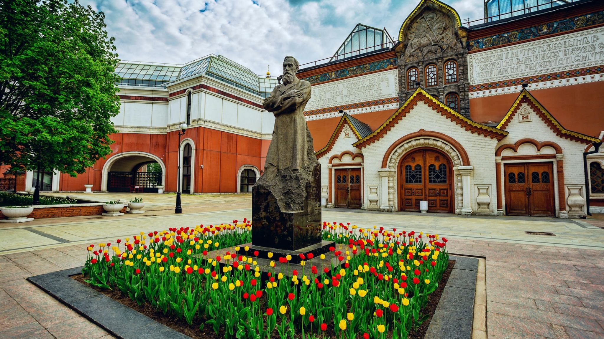 Галерея московская ул 10в фото