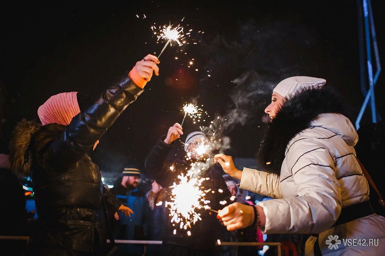 День х новости. Гуляние в новогоднюю ночь. Массовые гуляния на новый год. Новый год гуляния ночь. Массовые мероприятия новый год.