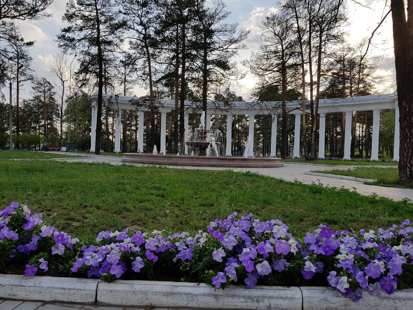 Парки улан удэ. Парк Орешкова. Улан-Удэ парк. Город Улан-Удэ парк Орешкова. Парка Орешкова Улан Удэ.