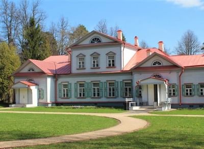 Историко-художественный и литературный музей-заповедник «Абрамцево»