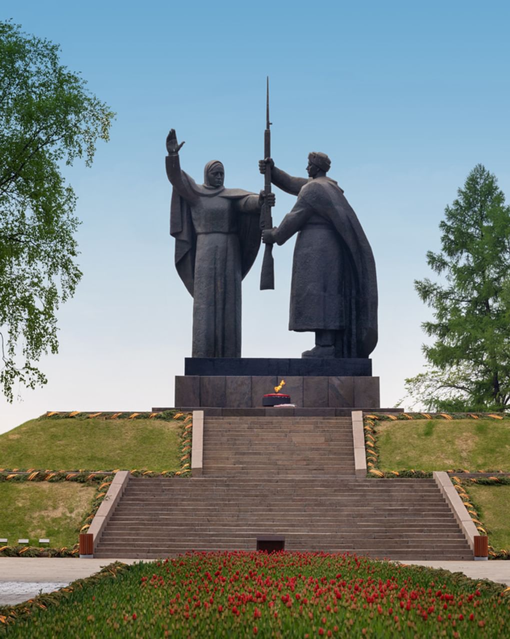 Мемориал боевой и трудовой славы в Лагерном саду, Томск. Фотография: NataMint / фотобанк «Лори»