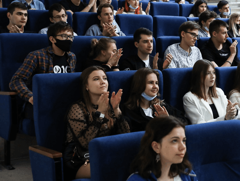 Скфу ставрополь поступить. Махринова СКФУ. Кинолекторий. Северо-кавказский федеральный университет