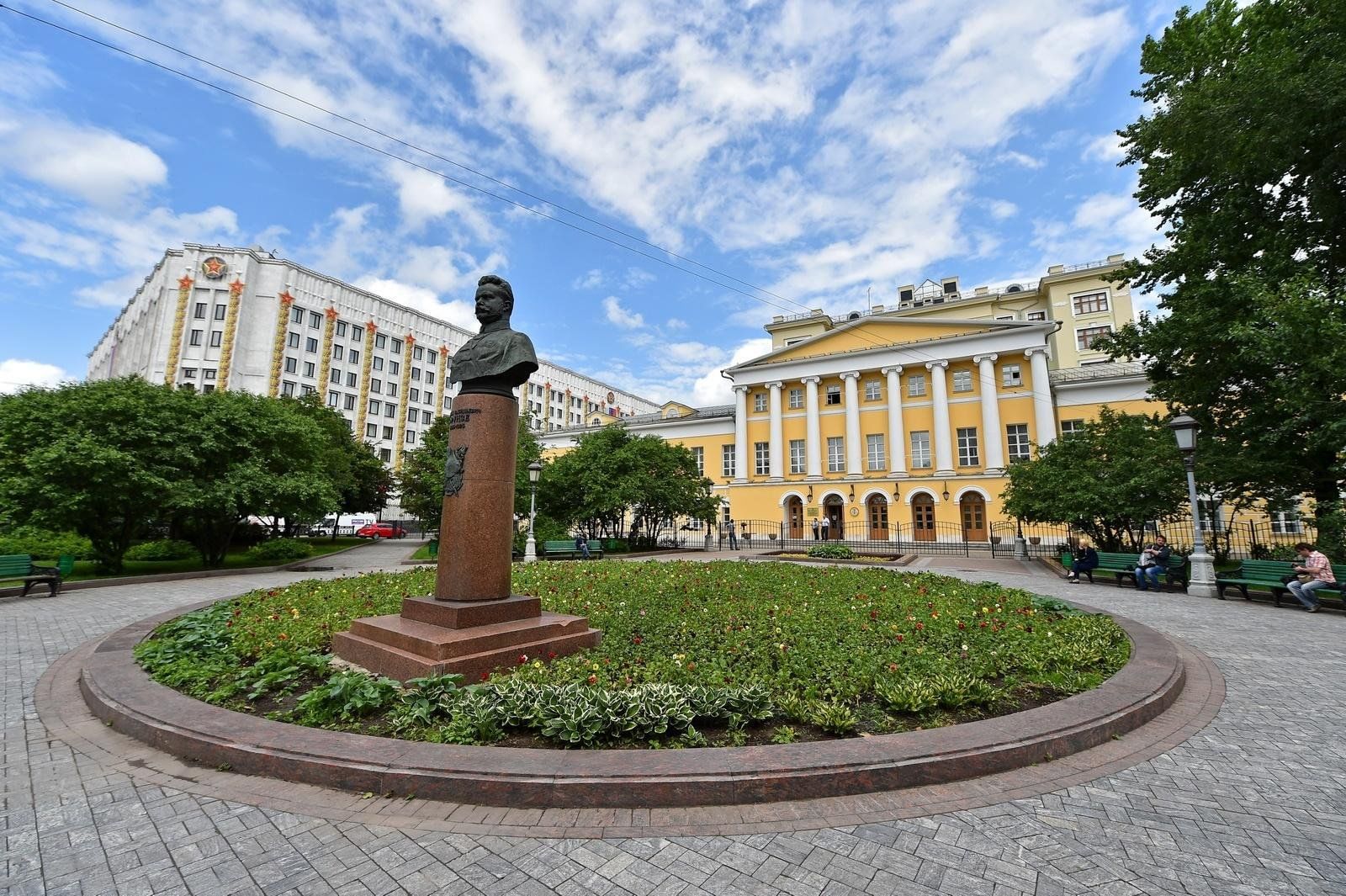 М е ф. Московская консерватория Гнесиных. Училище Гнесиных Москва. Музыкальная школа имени Гнесиных. Гнесинка Академия Москва.