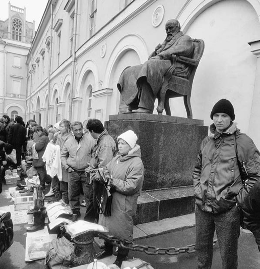 Владимир Лагранж. Драматургия. 1992. Фотография: монография «Владимир Лагранж 1960 – 1990»