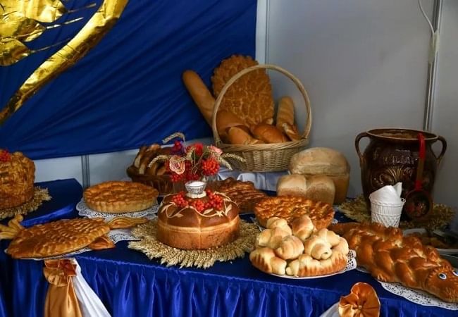 Праздничные хлеба фото