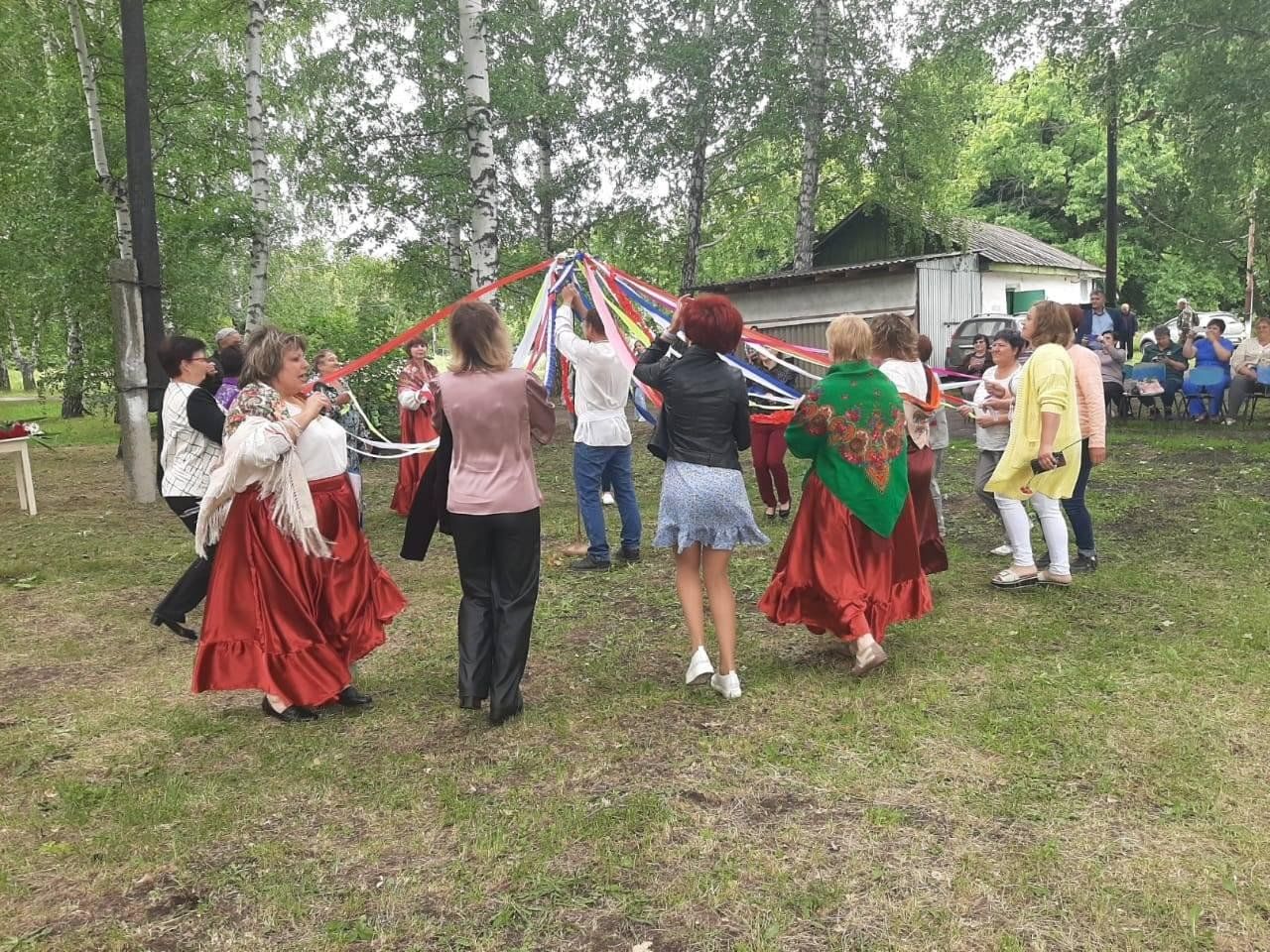 Развлекательная программа для детей и подростков « Троица — зеленые  святки!» 2024, Аркадакский район — дата и место проведения, программа  мероприятия.