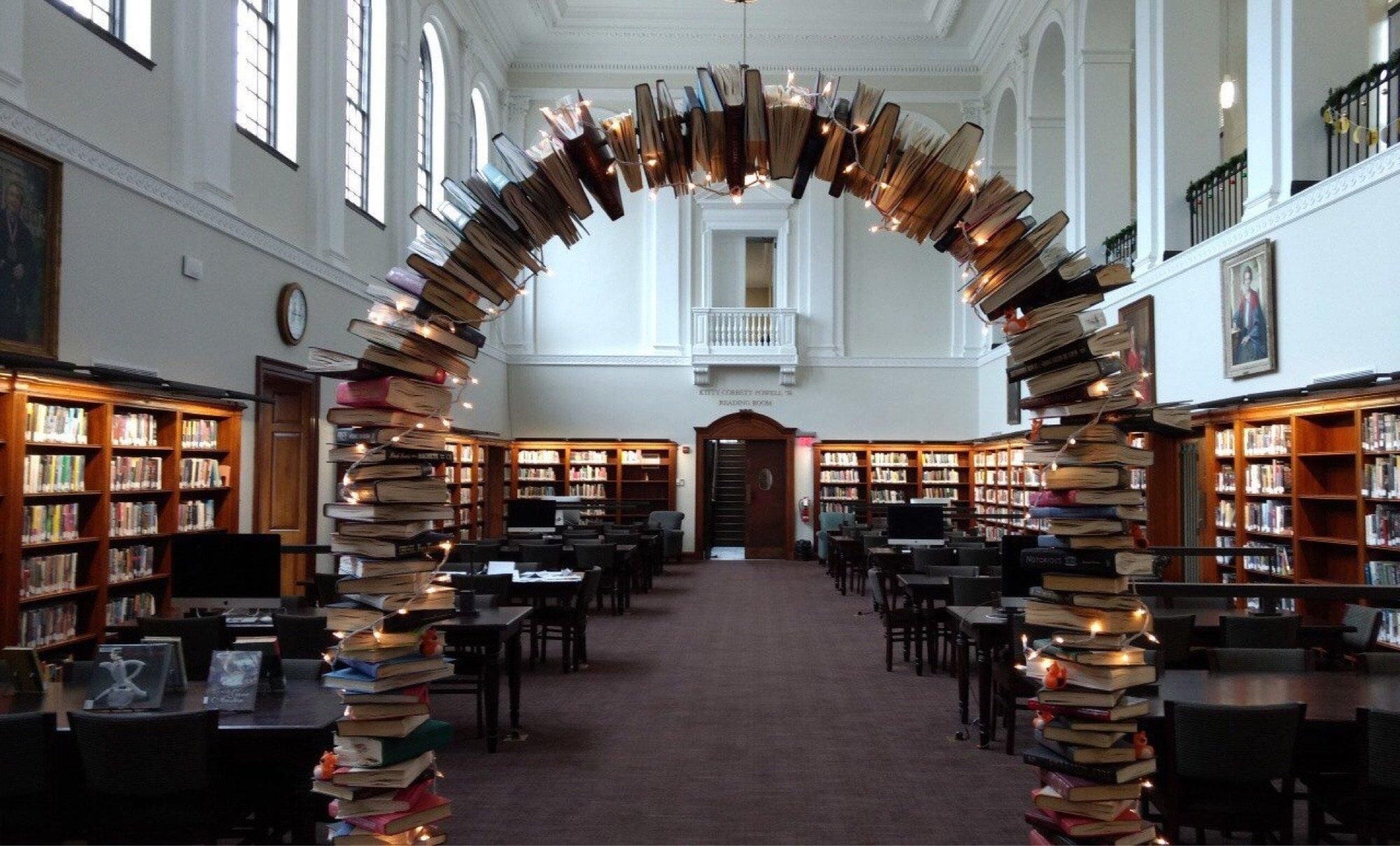 Compiled library. Красивая библиотека. Книгохранилище библиотеки. Современная библиотека.