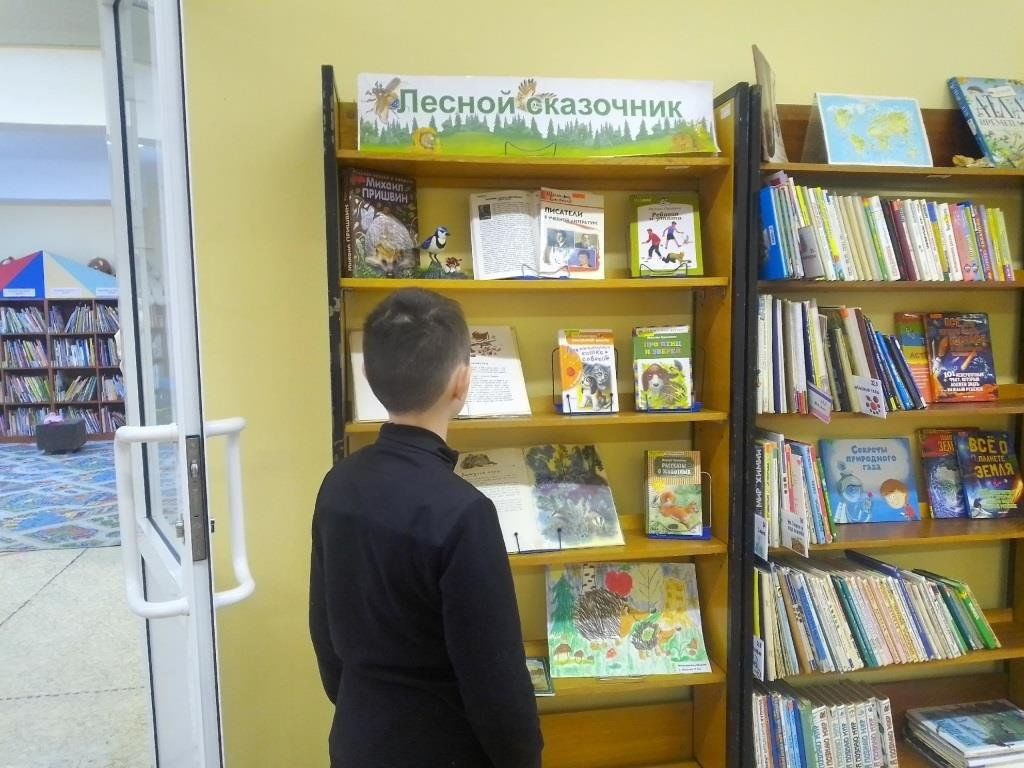 Удмуртская литература. Республика книжный магазин. Книжные ижевске. Книжки в книжном городе. Республика магазин екатеринбург.