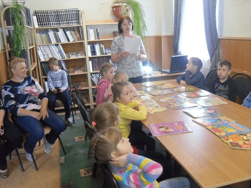 Погода головтеево калужская область. Головтеево. Село Головтеево. Головтеево библиотека.