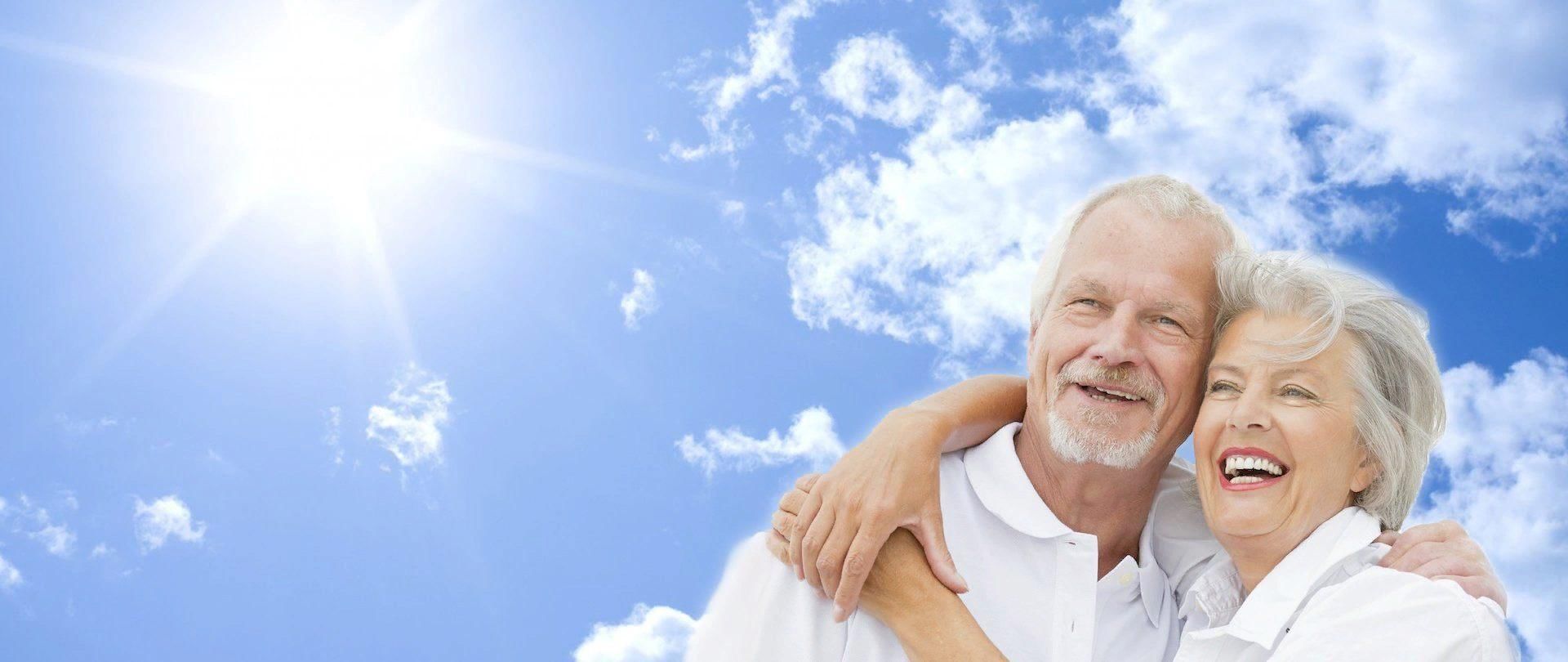 реклама для пожилых людей.