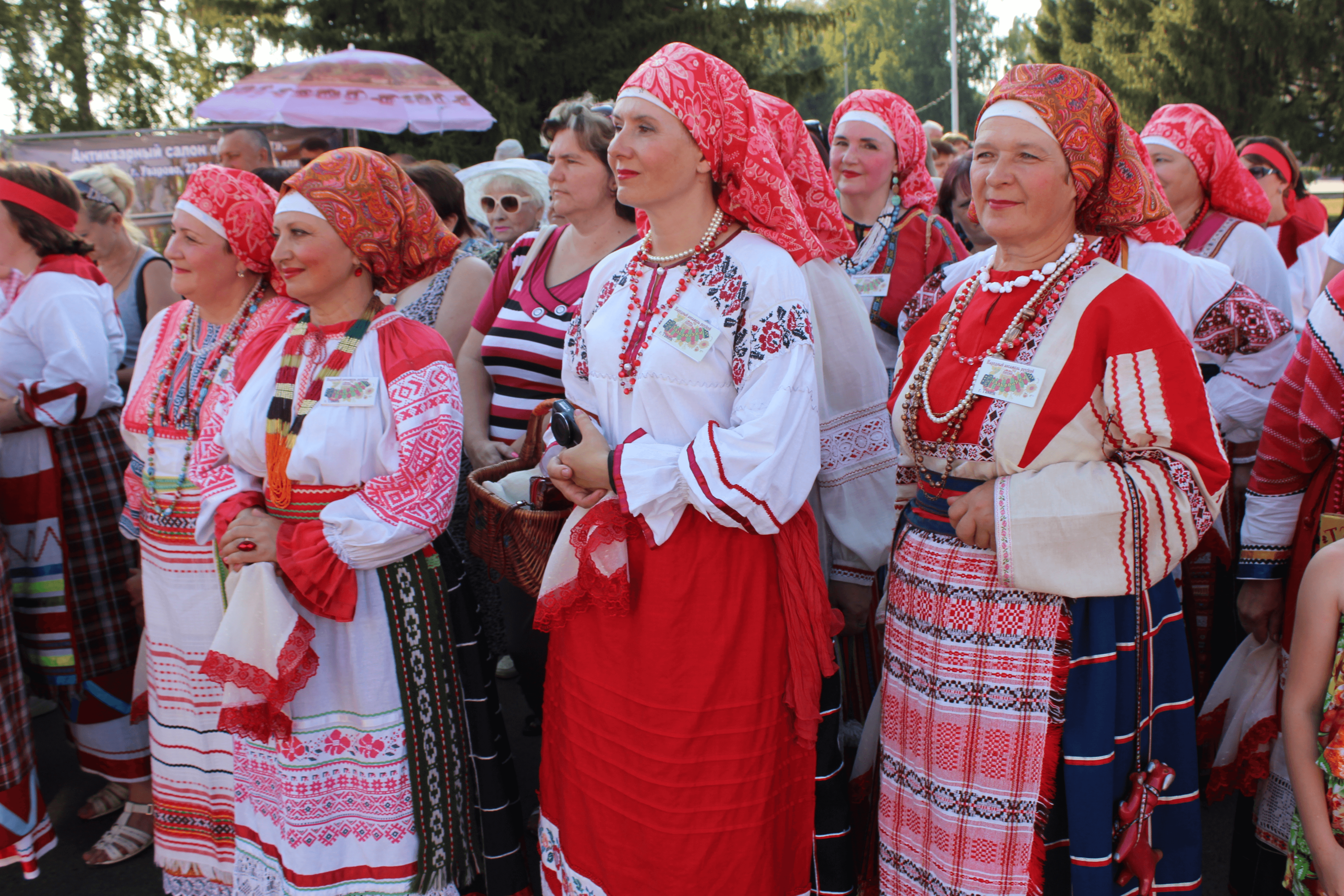 Фестиваль традиция. Тамбовщина многонациональная. Национальные праздники в амбавоже. Народные праздники в Тамбове. Люди на фестивале традиционной культуры.