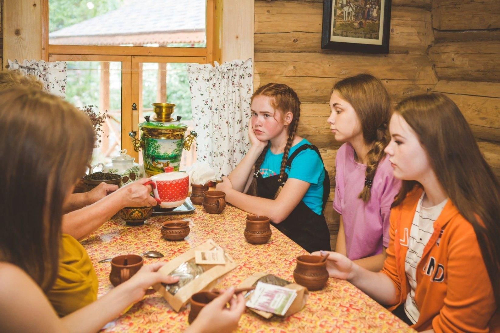 Посиделки на кухне картинки