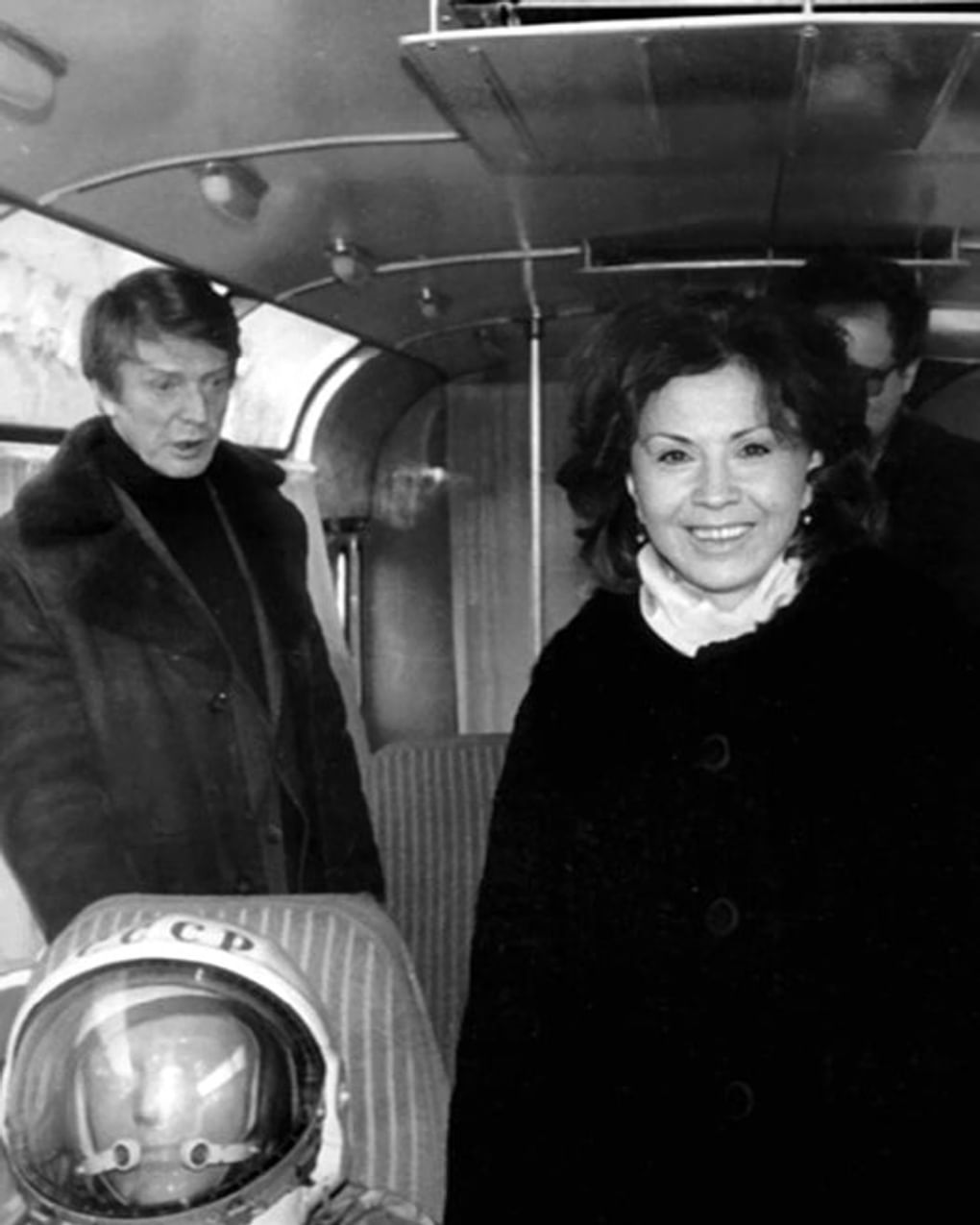 Олег Стриженов с третьей женой Лионеллой Пырьевой (Скирдой). 1970-е. Иллюстрация из книги Олега Стриженова «Исповедь». Москва: Издательство «Алгоритм», 1999