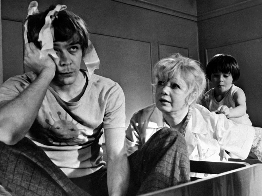 Кадр из художественного фильма Владимира Грамматикова «Усатый нянь» (1977)