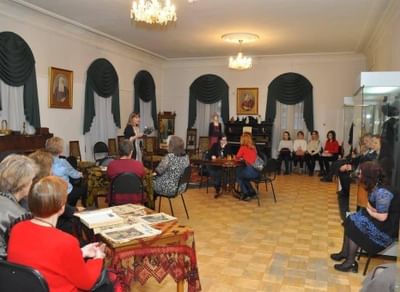 Интерактивное занятие «Литературно-музыкальный салон в купеческой гостиной»