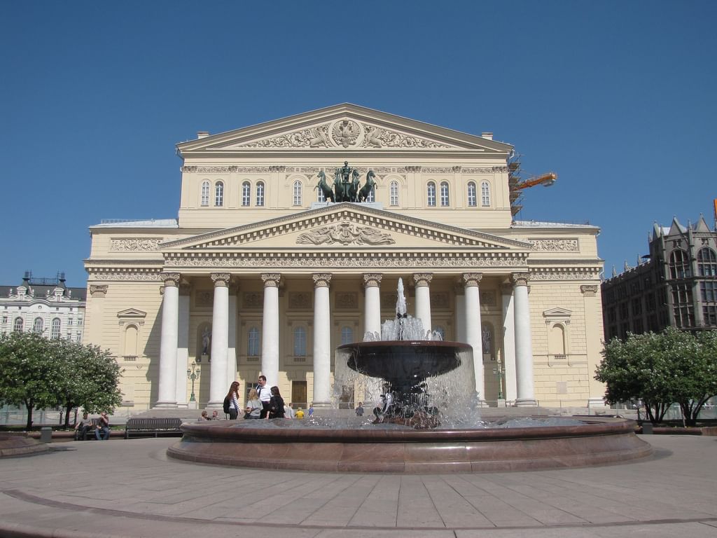 Здания театров москвы