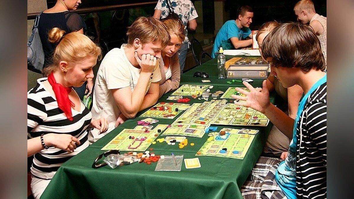 Играем в настольные игры фото Настольные игры "Вместе весело играть" 2022, Сабинский район - дата и место пров