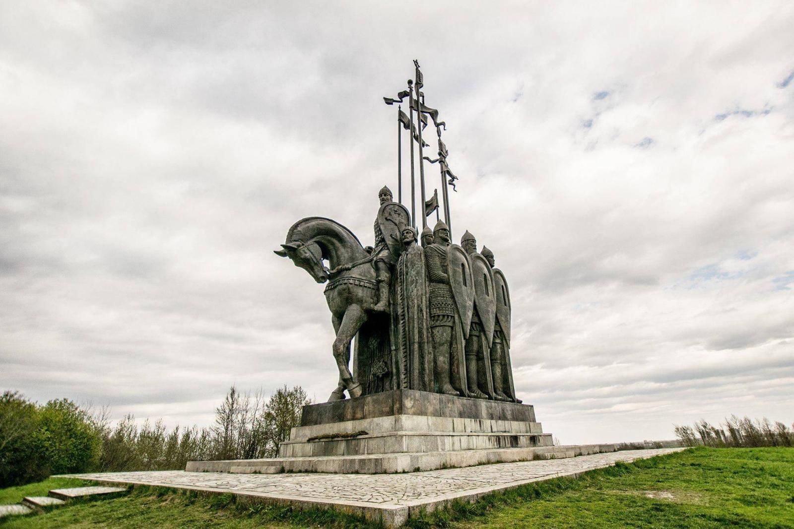 памятник александру невскому на чудском озере