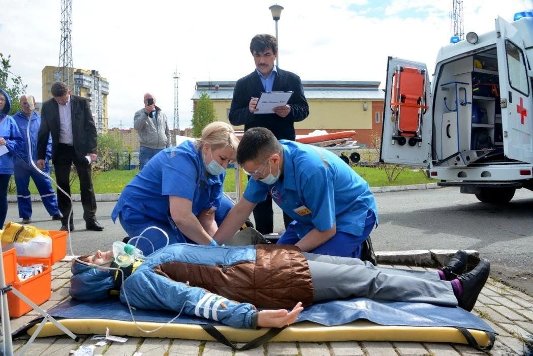 Оказать скорую. Первая помощь пострадавшим. Ооказание первой помощи