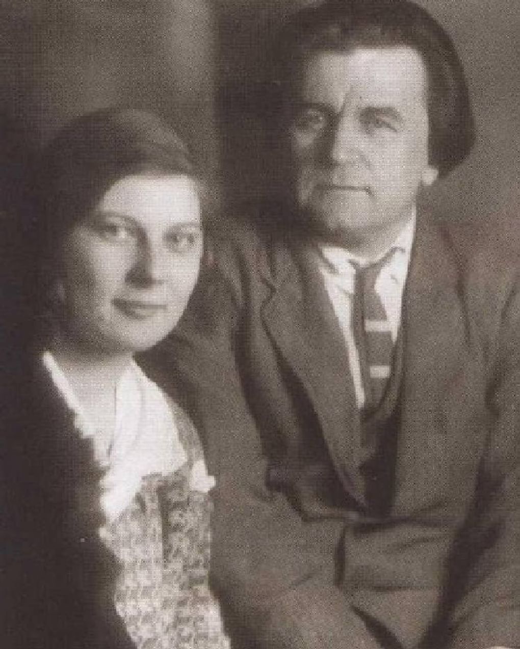 Казимир Малевич с супругой Натальей Манченко. Фотография: lavender.media
