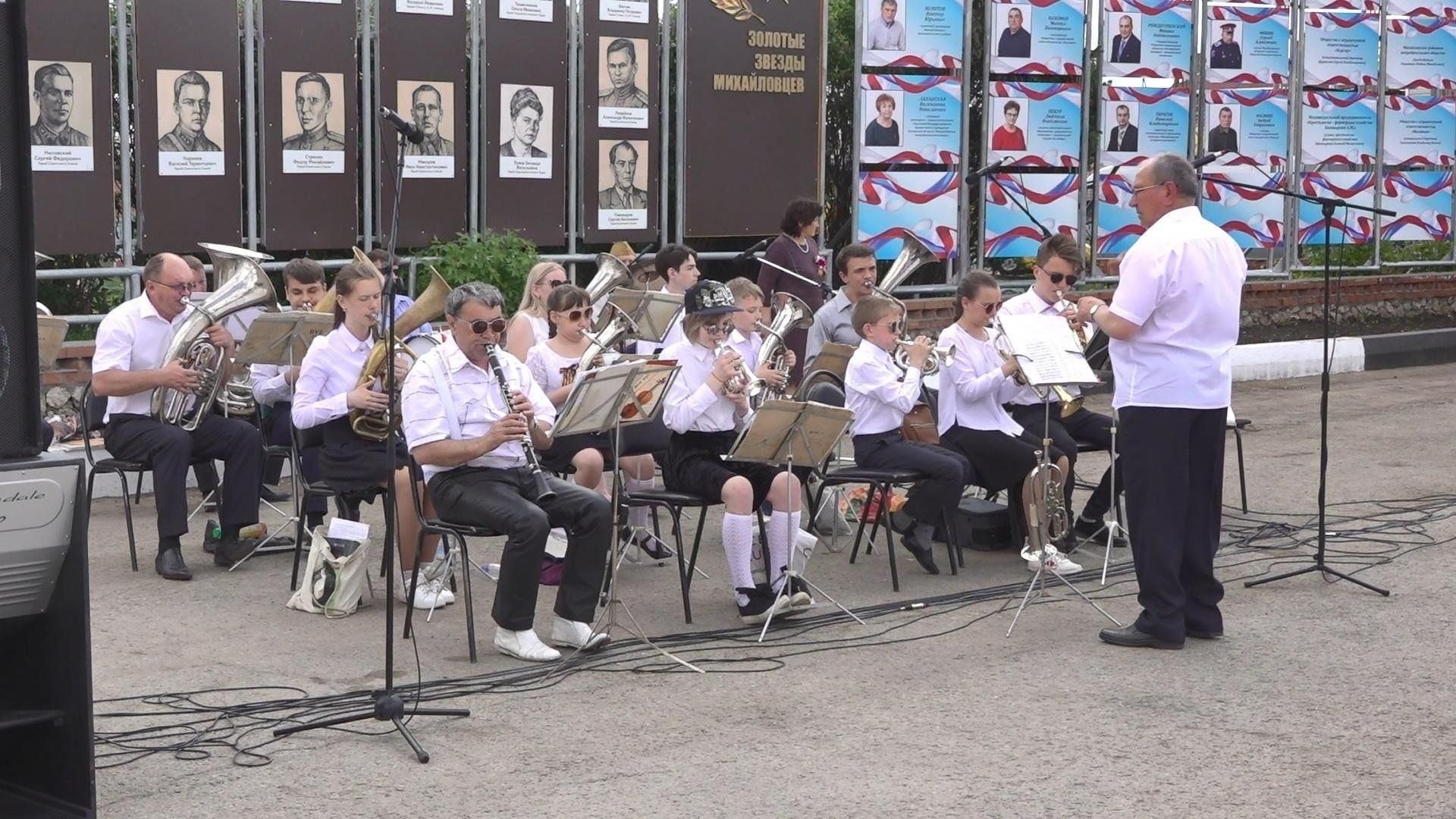 оркестр и город. уральский духовой оркестр челябинской филармонии. оркестр и город. холпарк бендеры. самарский муниципальный духовой оркестр пестерев.