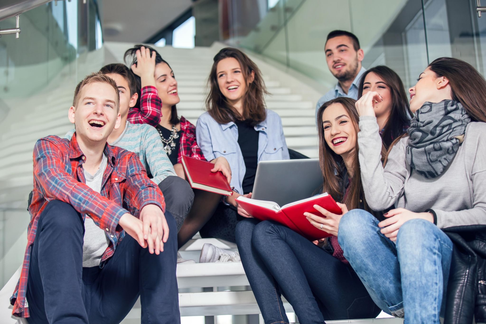 Students time. Студенты. Современный студент. Студенты России. Влиться в новый коллектив.