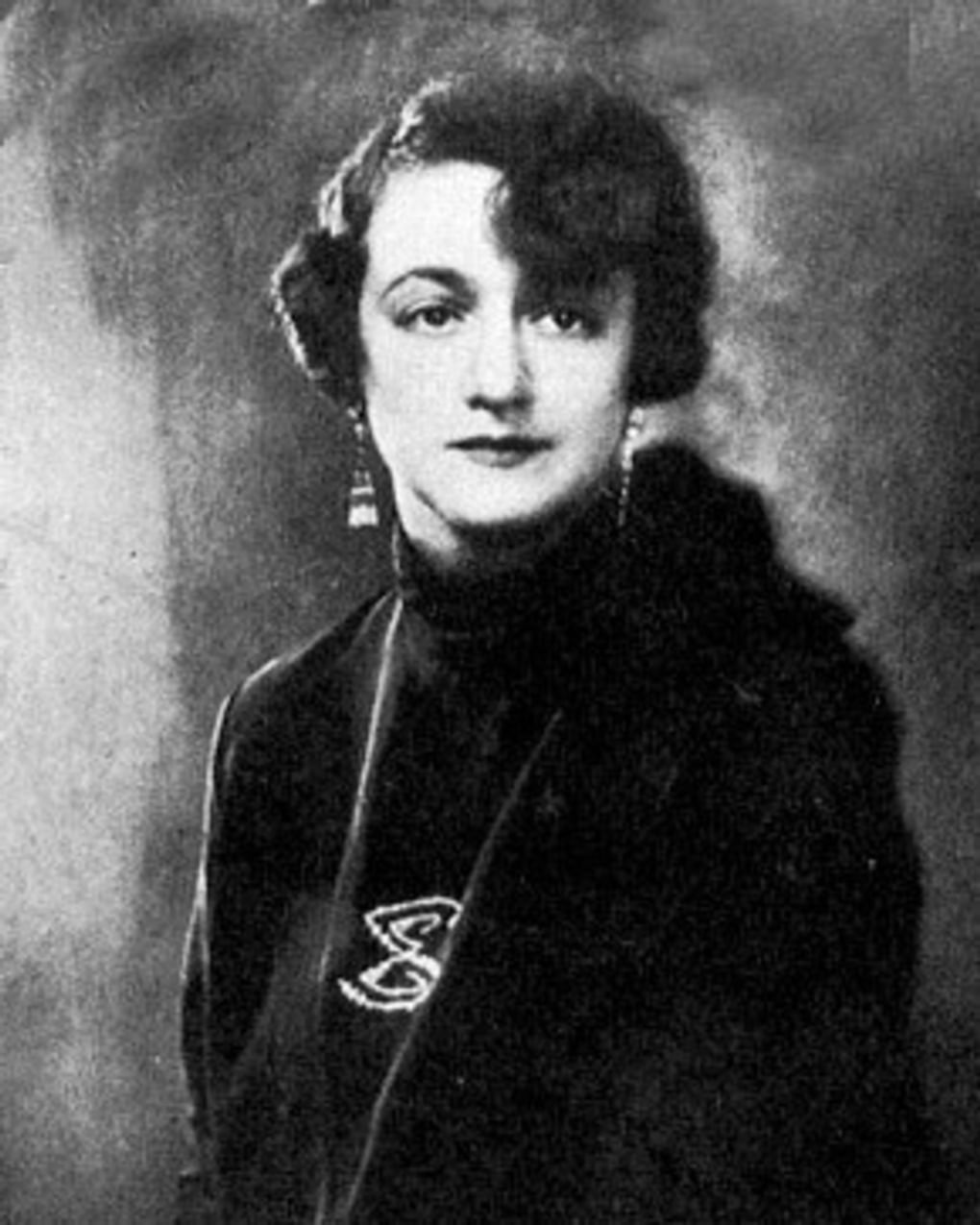 Елена Шиловская. 1928. Фотография: <a href="https://commons.wikimedia.org/wiki/File:%D0%95%D0%BB%D0%B5%D0%BD%D0%B0_%D0%A8%D0%B8%D0%BB%D0%BE%D0%B2%D1%81%D0%BA%D0%B0%D1%8F_%D0%B2_1928_%D0%B3%D0%BE%D0%B4%D1%83.jpg" target="_blank">commons.wikimedia.org</a>