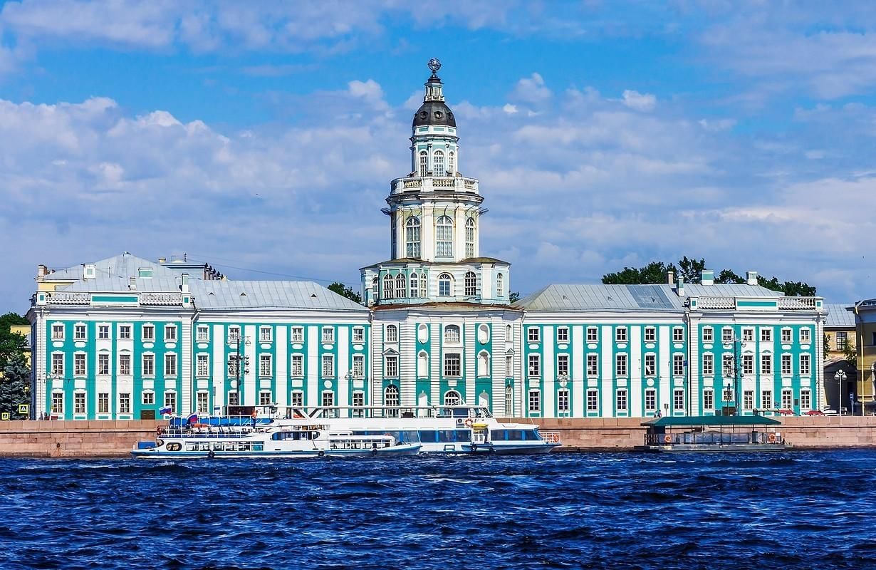 Музей кунсткамера. Кунсткамера Маттарнови. Кунсткамеру, Архитектор г. Маттарнови;. Кунсткамера Георг Маттарнови. Г Маттарнови Архитектор