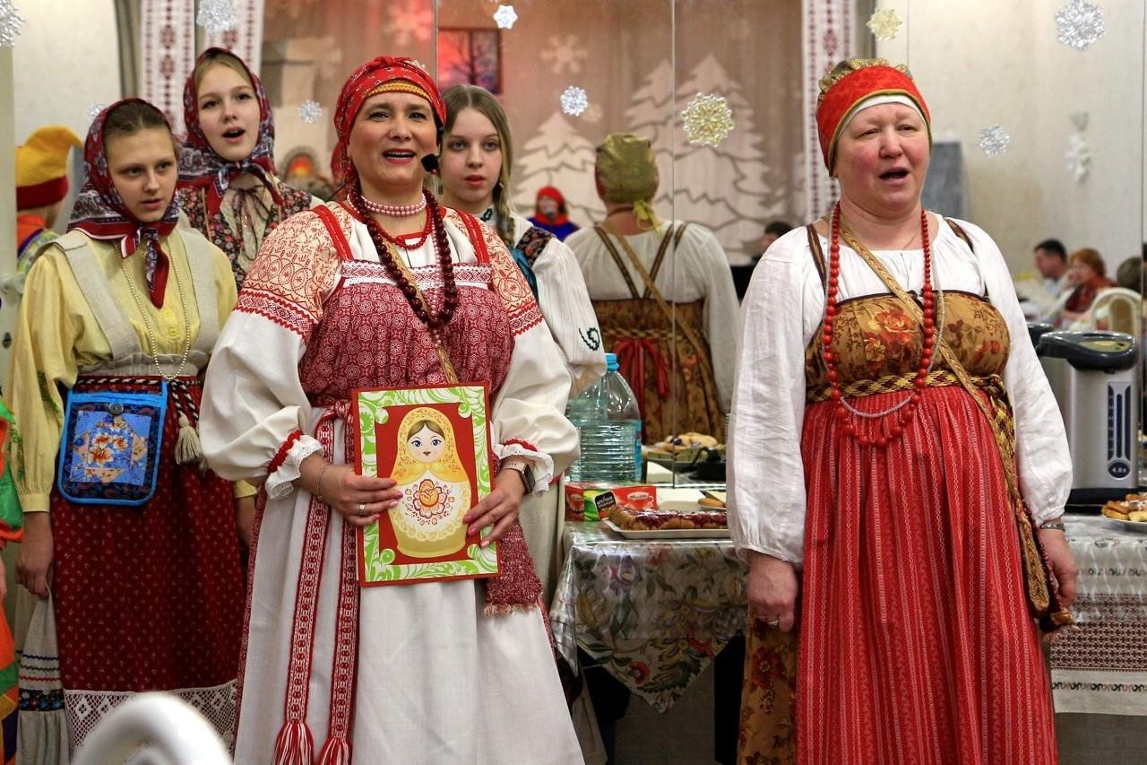 Масленица ярославль программа. Масленица в Ярославле. Ярославль галерее русской кухни «резиденция Масленицы». Масленица в городе. М Масленицей