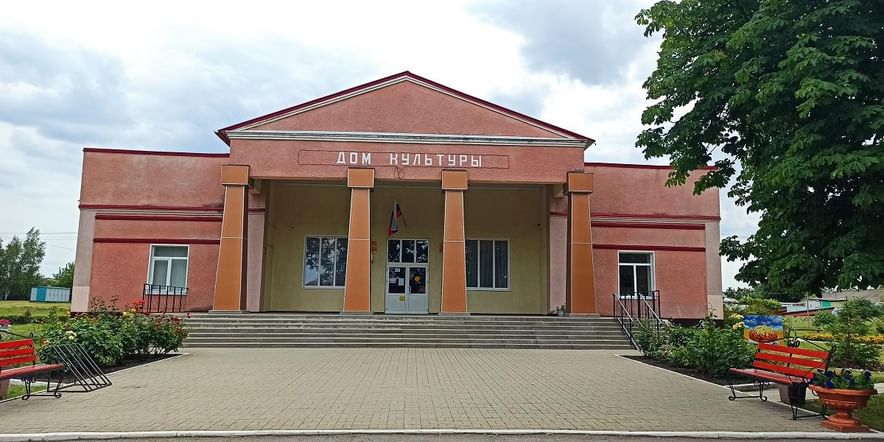 Основное изображение для учреждения Закутчанский центр культурного развития