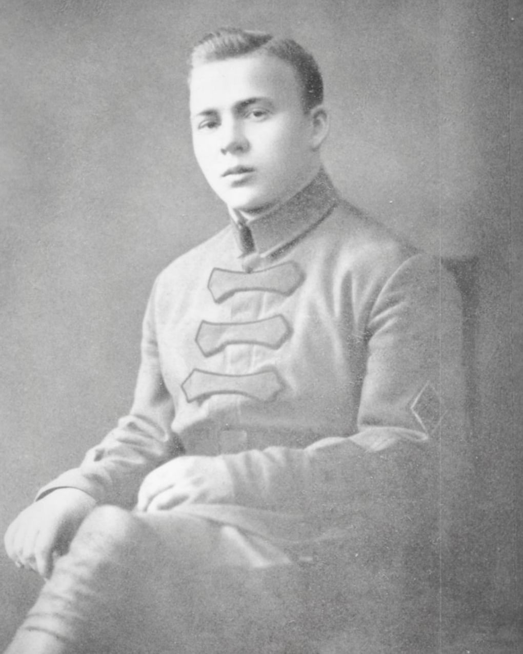 Аркадий Голиков — комбат ЧОН. 1922. Фотография: личный архив М. Золотарева / rusmir.media