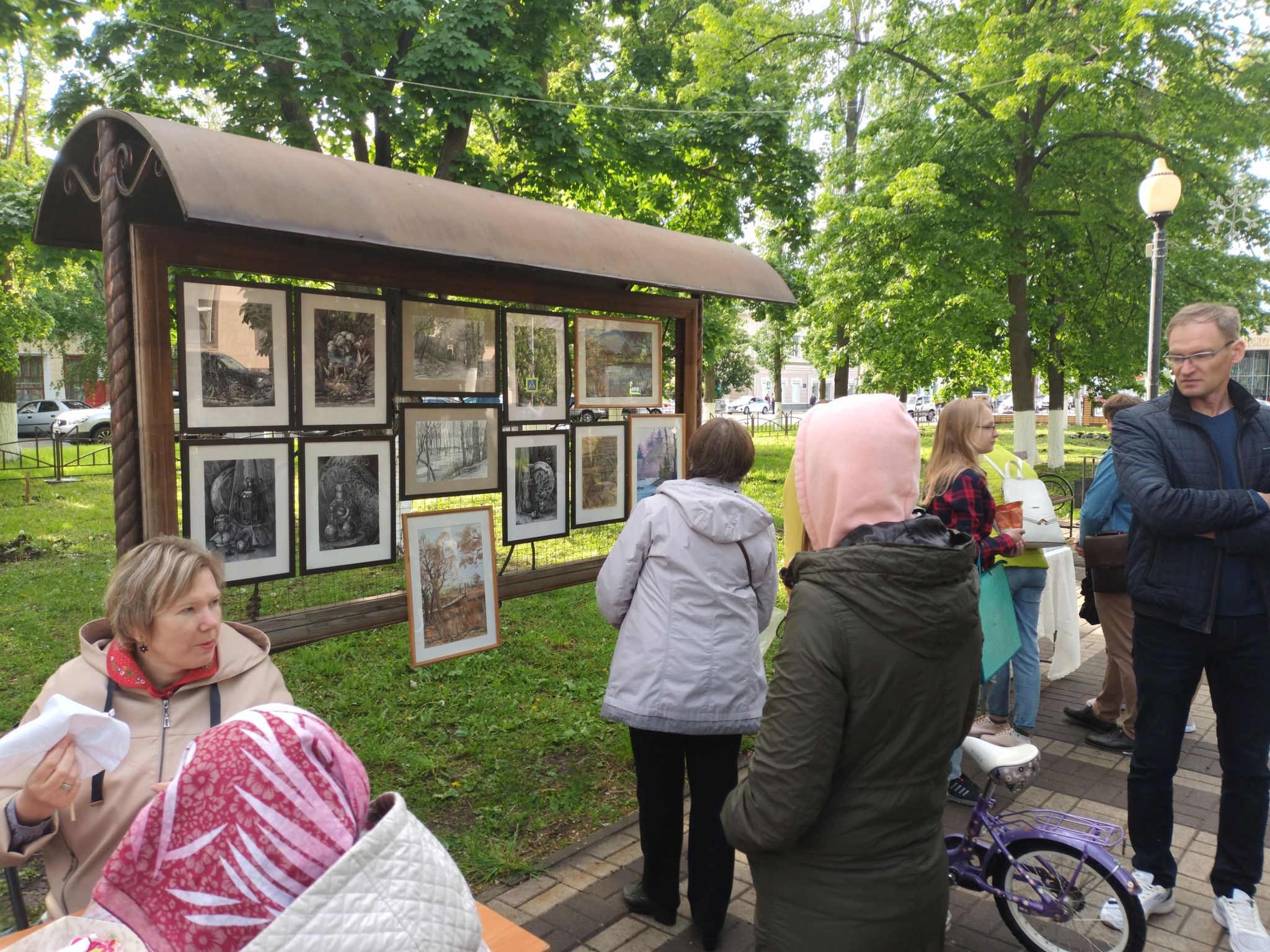 Выставка работ преподавателей ДХШ и творческих людей города «Борисоглебский  Арбат» 2022, Борисоглебский район — дата и место проведения, программа  мероприятия.