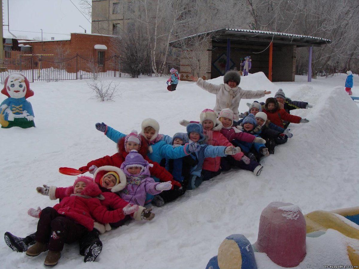 Зимняя прогулка в детском саду