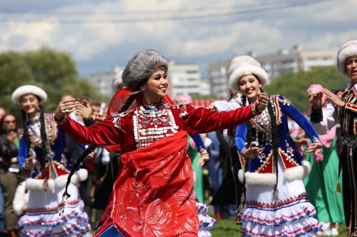 Культуры республики башкортостан. Народы Башкортостана башкиры. Башкиры коренной народ Республики Башкортостан. Культура народа Башкирии. Культура и традиции Башкиров.