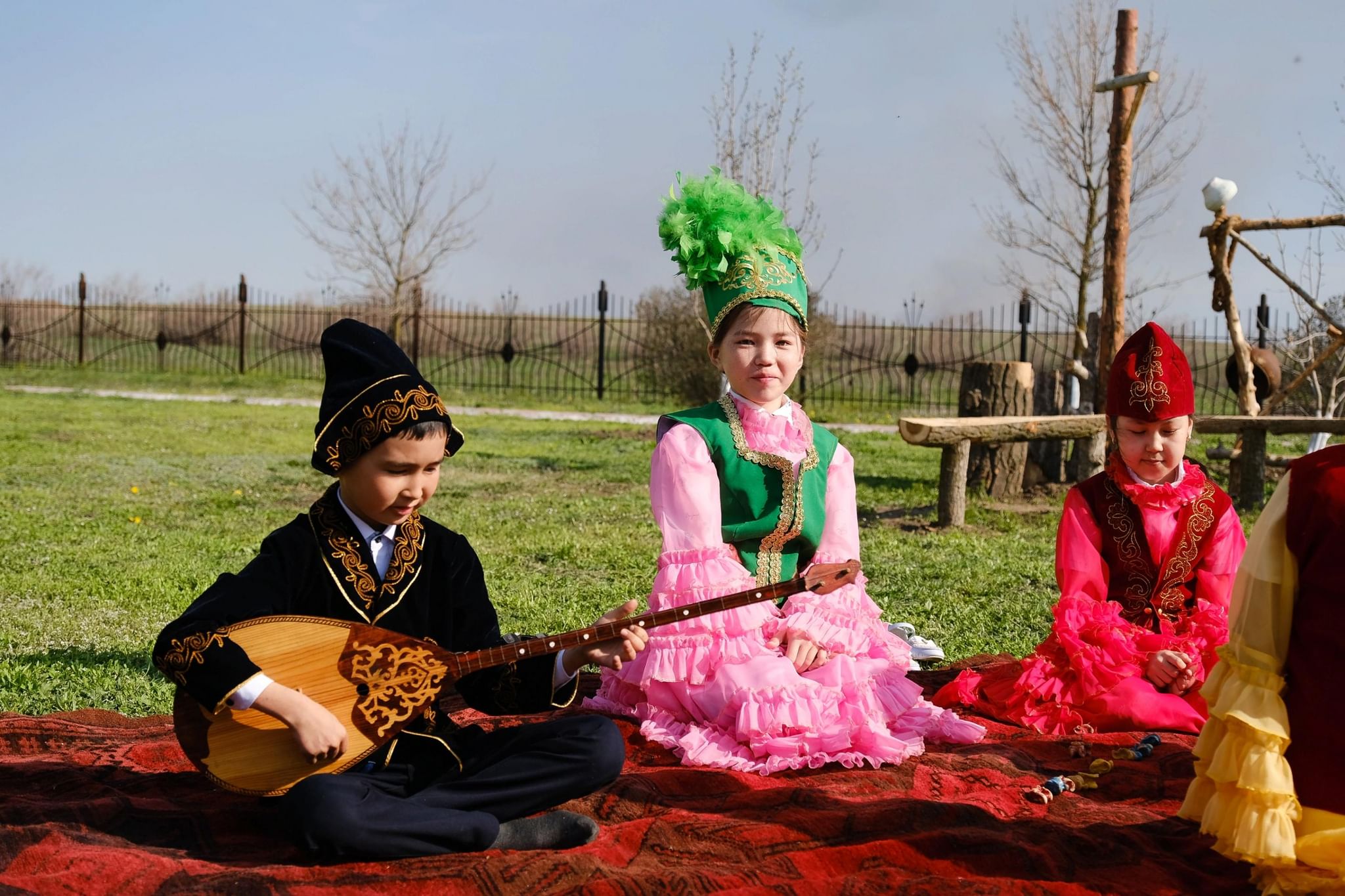 Игры для детей в казахской культуре. Праздник Сабантуй. Сабантуй национальные беседки. Сабантуй фото.
