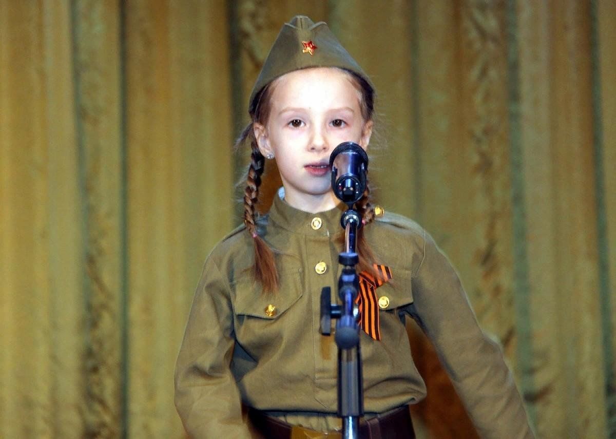 Военно патриотический конкурс для школьников. Конкурс патриотических песен. Музыкально патриотическая композиция. Защитники Отечества. Патриотическая песня.