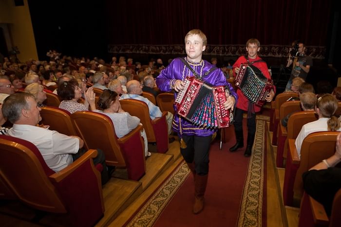 Ломоносовский дк. Театр драмы Архангельск открытие. Сметанинские встречи. Гармонисты Архангельска. Архангельский театр драмы имени м. в. Ломоносова концерты.