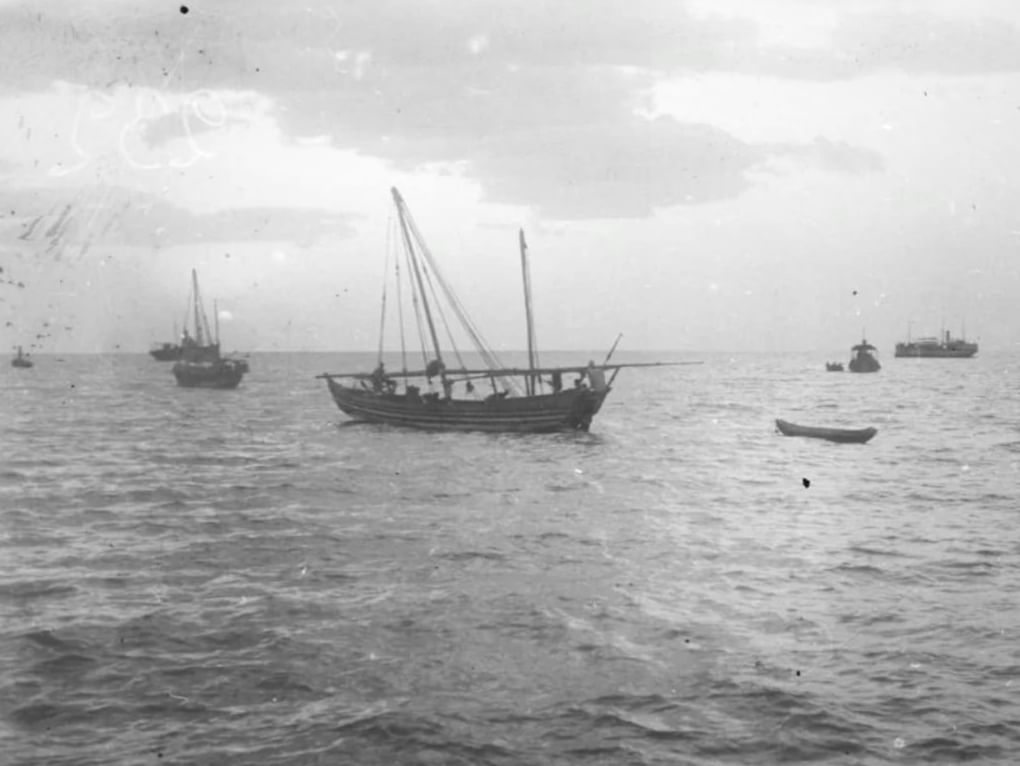 Вид на Таджурахскую бухту у Джибути. Сомали, Джибути, 1913 год. Фотография: Николай Гумилев и Николай Сверчков / Кунсткамера (Музей антропологии и этнографии имени Петра Великого Российской академии наук), Санкт-Петербург